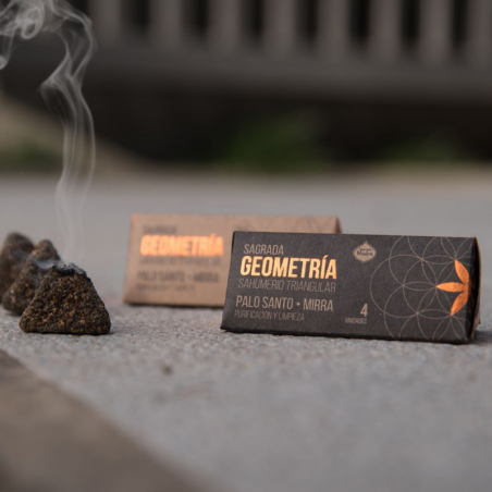 Palo Santo & Mirra - 4 Triangoli Geometria Smudge 100% Naturale - Sagrada Madre