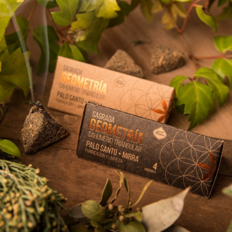 Palo Santo & Mirra - 4 Triangoli Geometria Smudge 100% Naturale - Sagrada Madre
