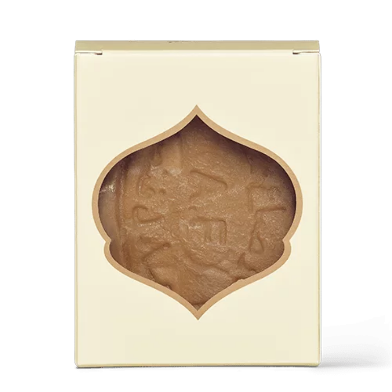 Sapone naturale composto da olio d'oliva e olio di alloro