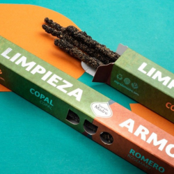 Duo Pulizia e Armonia 6 Bastoni Incenso Smudge Copale e Rosmarino Sagrada Madre