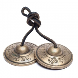 Cimbali decorati con Om Namah Shivaya in Ottone - (6,5cm)
