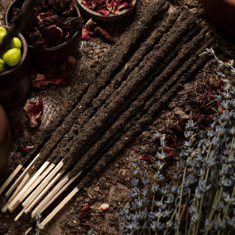 Carruba e Vaniglia - 6 Bastoni Incenso Patagonia con Erbe 100% Naturali - Sagrada Madre